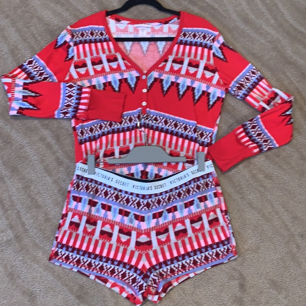 Victoria’s‎ Secret Pajamas Set